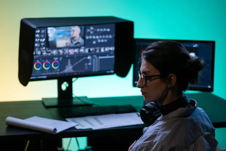Cover image for AI Video Effects: Auto VFX, Color, and Background Tools