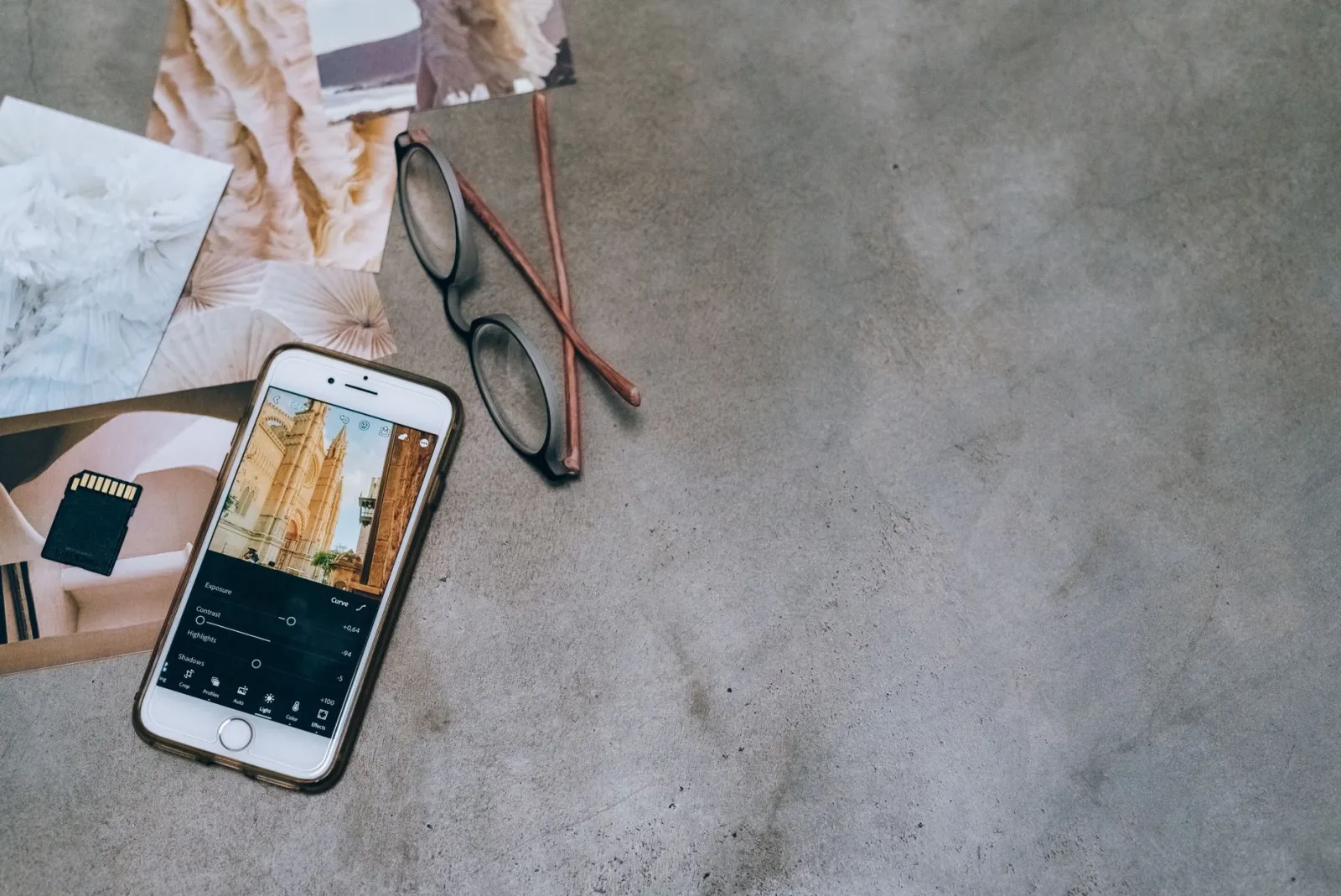 Photo editing on a smartphone using free image tools that run in the browser