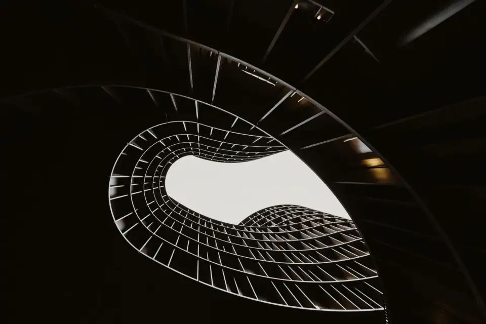Cover image for How to Make the Image Spiral Effect in 2026
